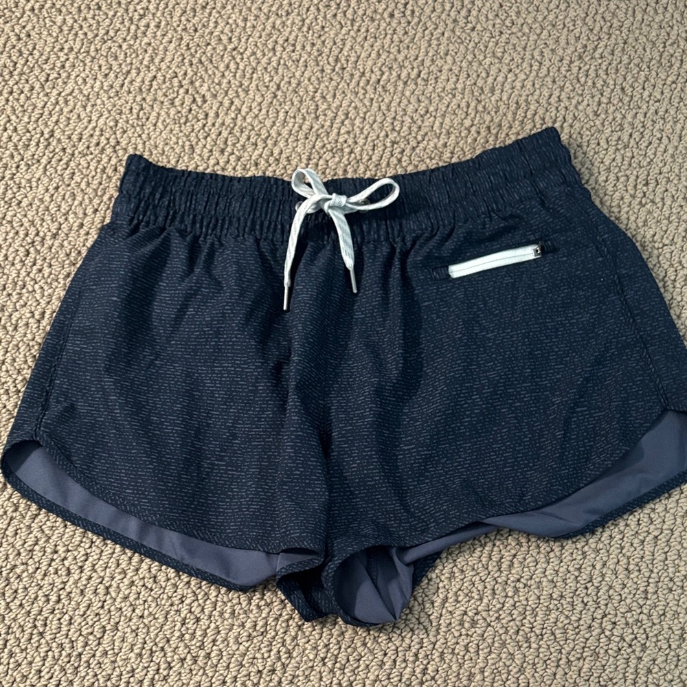 Vuori Women's Navy Gray Athletic Shorts